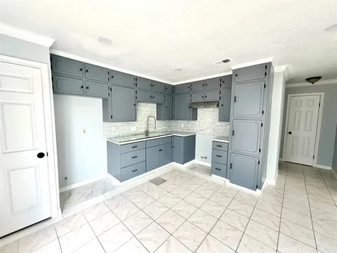 718 Blue Rock Court Houston TX 77060