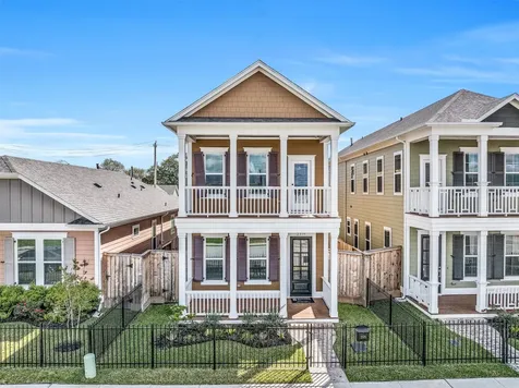 2519 S Houston Avenue Pearland TX 77581