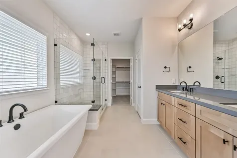 2519 S Houston Avenue Pearland TX 77581