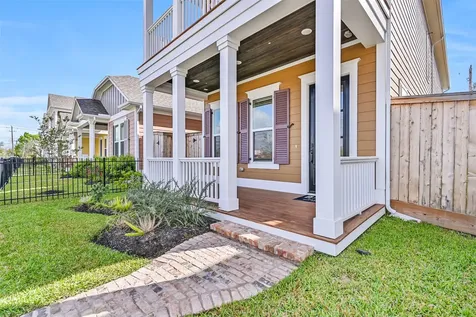2519 S Houston Avenue Pearland TX 77581