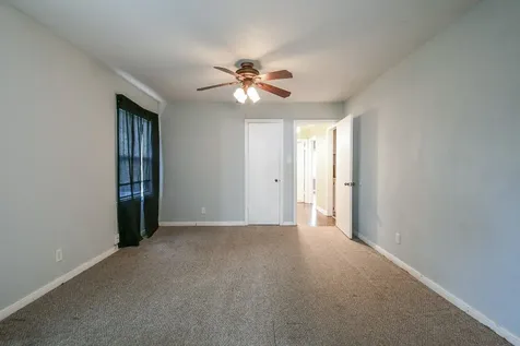 1109 E Miller Street Angleton TX 77515