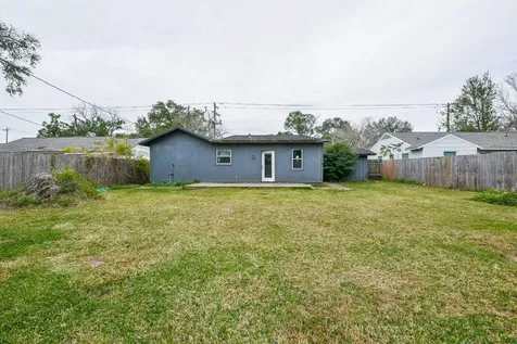 1109 E Miller Street Angleton TX 77515