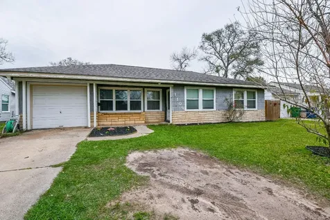 1109 E Miller Street Angleton TX 77515