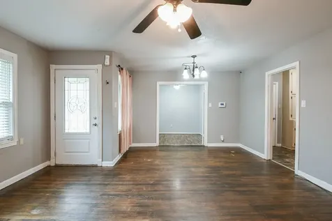 1109 E Miller Street Angleton TX 77515