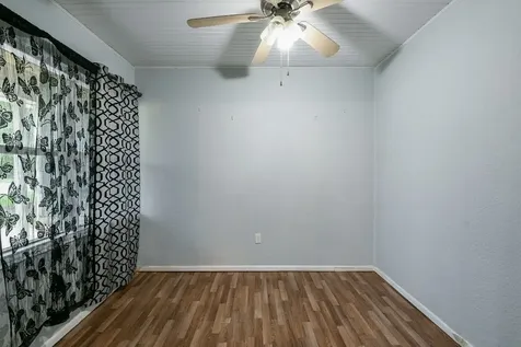 1109 E Miller Street Angleton TX 77515