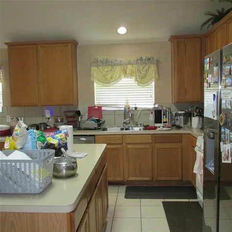 3255 Lakeway Lane Pearland TX 77584