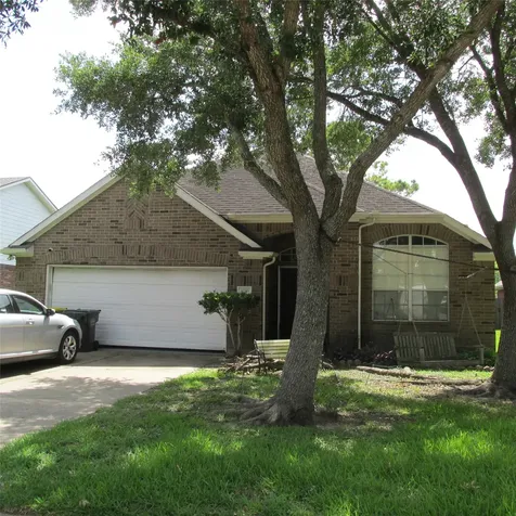 3255 Lakeway Lane Pearland TX 77584