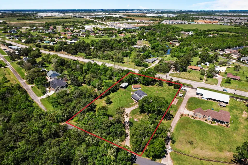 5123 Cotton Lake Road Cove TX 77523