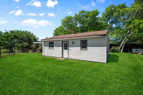 5123 Cotton Lake Road Cove TX 77523