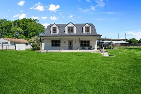 5123 Cotton Lake Road Cove TX 77523