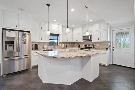 5123 Cotton Lake Road Cove TX 77523