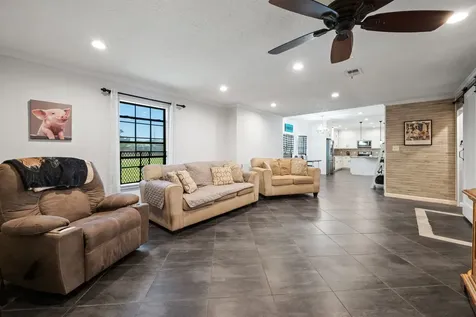 5123 Cotton Lake Road Cove TX 77523