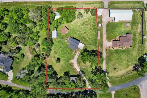 5123 Cotton Lake Road Cove TX 77523