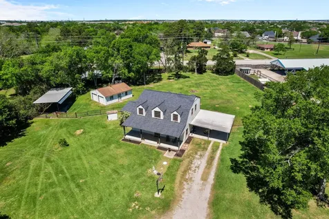 5123 Cotton Lake Road Cove TX 77523