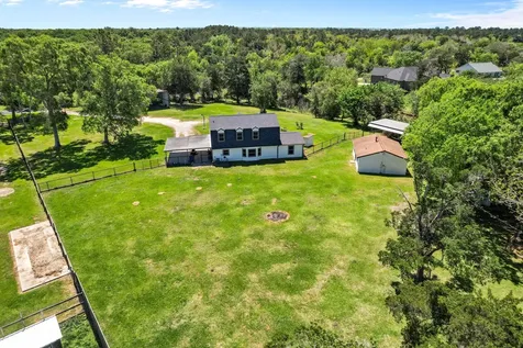 5123 Cotton Lake Road Cove TX 77523