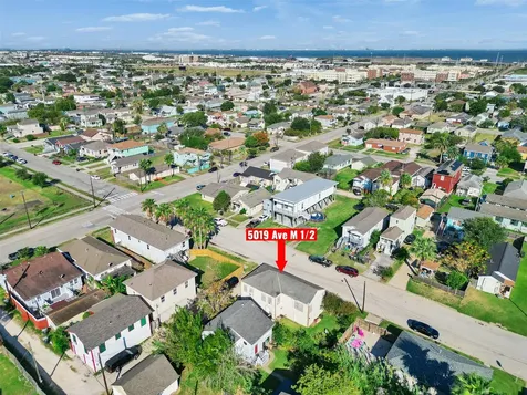 5019 Avenue M 1/2 Galveston TX 77551