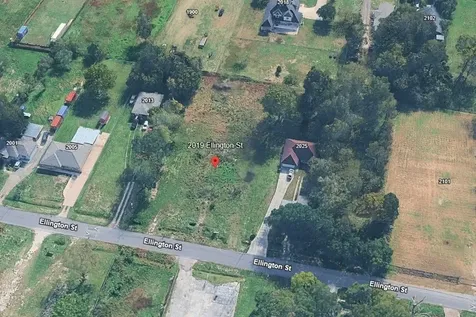 2019 Ellington Street Houston TX 77088