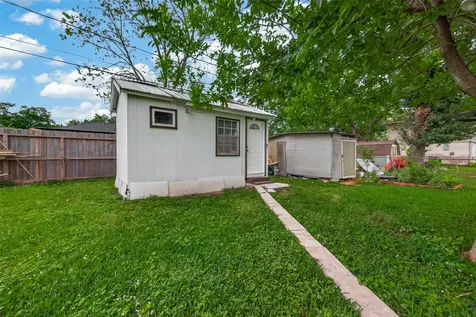 2111 Hickory Lane Pasadena TX 77502