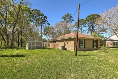 125 County Road 4010 Dayton TX 77535