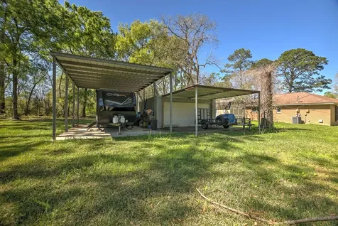125 County Road 4010 Dayton TX 77535