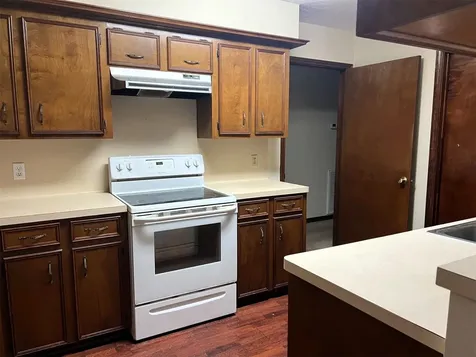 102 Briar Ridge Drive Bellville TX 77418