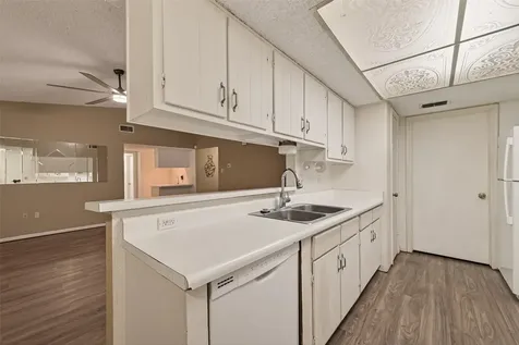 1910 Blindlake Drive Houston TX 77084
