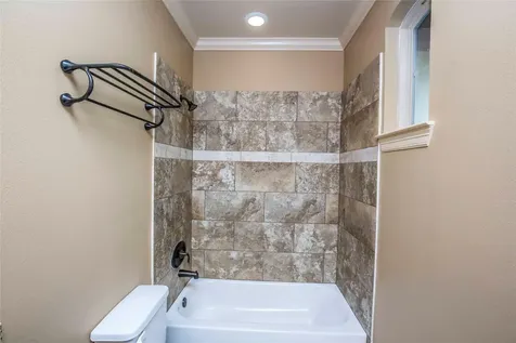 1516 Amundsen Street Houston TX 77009