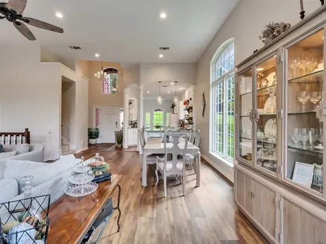 300 Coral Gables Trinity TX 75862