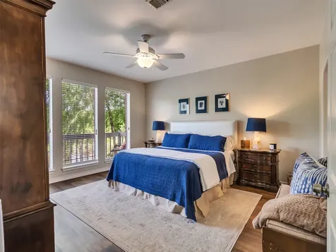 300 Coral Gables Trinity TX 75862