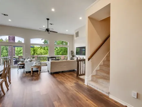 300 Coral Gables Trinity TX 75862