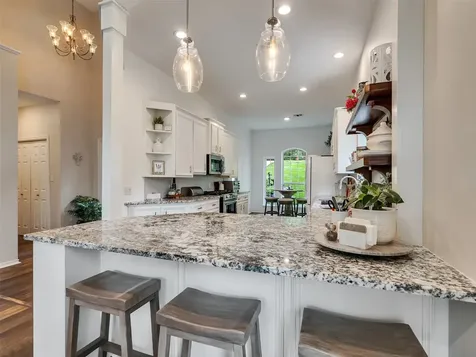 300 Coral Gables Trinity TX 75862