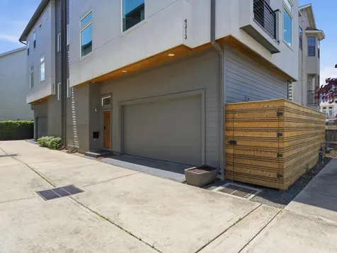4313 Marina Street Houston TX 77007