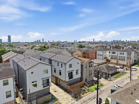 4313 Marina Street Houston TX 77007