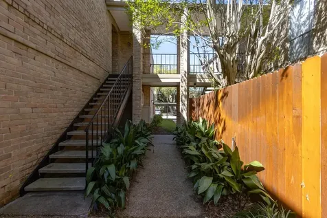 4647 Wild Indigo Street 355 Houston TX 77027