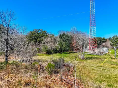 7907 Highway 90 Crosby TX 77532