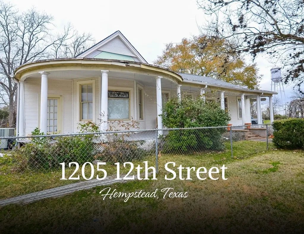 1205 12th Street Hempstead TX 77445