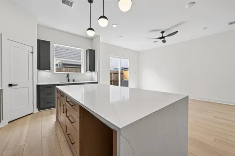 971 Highland Light Lane Houston TX 77091