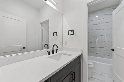971 Highland Light Lane Houston TX 77091