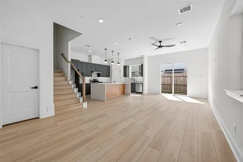 971 Highland Light Lane Houston TX 77091