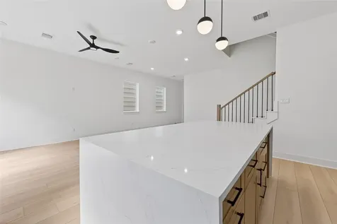 971 Highland Light Lane Houston TX 77091