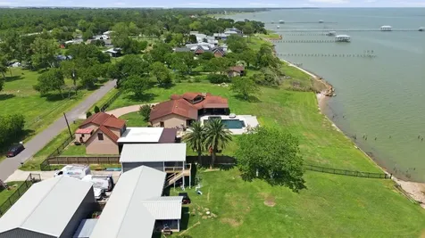 10000 Ocean Drive Beach City TX 77523
