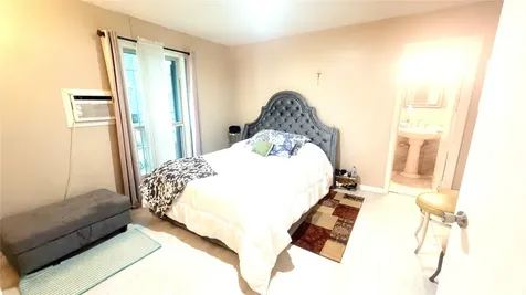 4930 Teton Street Houston TX 77033