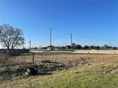 44393 Highway 290 Prairie View TX 77484