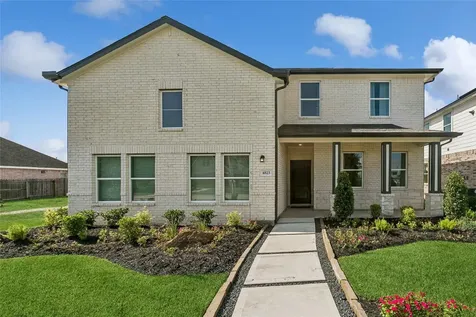 4823 Legends Bay Drive Baytown TX 77523