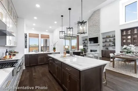 12039 Lake View Boulevard Mont Belvieu TX 77523