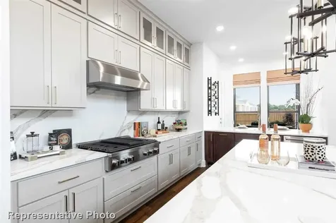 12039 Lake View Boulevard Mont Belvieu TX 77523