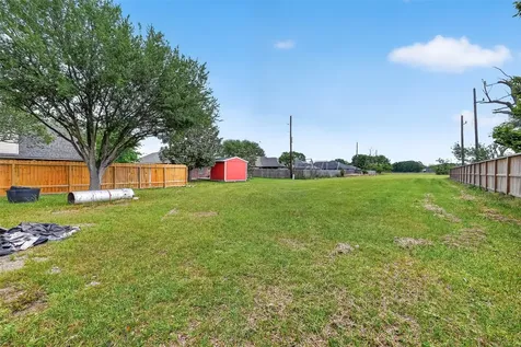 2719 Richmond Street Needville TX 77461