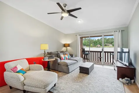 801 River Road F120 Montgomery TX 77356