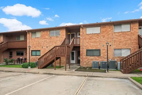 801 River Road F120 Montgomery TX 77356