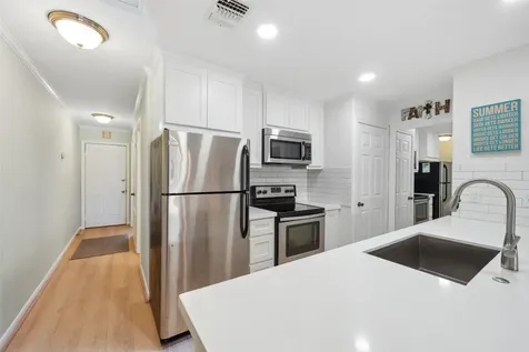 801 River Road F120 Montgomery TX 77356